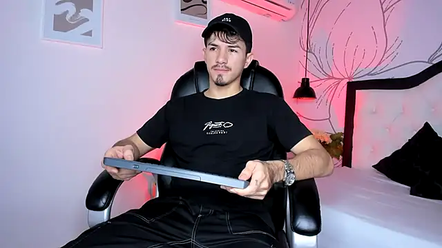 Justin duque online show from 02-09-26, 07:40