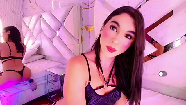 Isa Villaa online show from 04-24-26, 03:09