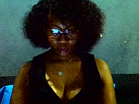PreettyTee online show from 07-17-26, 01:45
