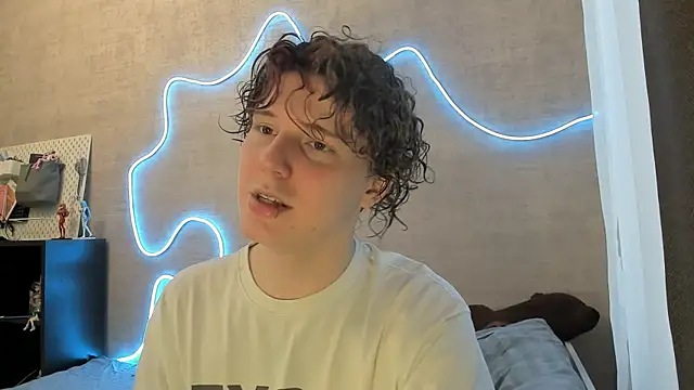 miya meow miku online show from 02-06-26, 01:58