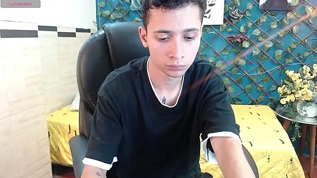 LucassSmith11 online show from 06-19-26, 08:12