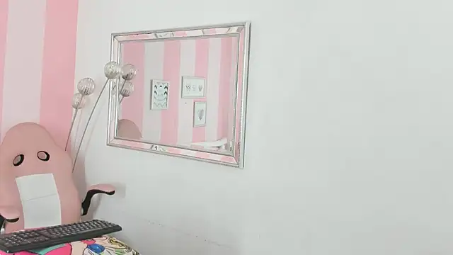 Amaia Monroe online show from 02-08-26, 01:36