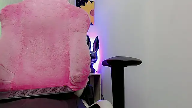 Mishell hot  online show from 02-01-26, 07:45