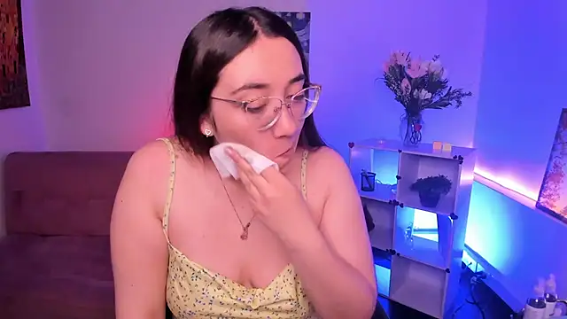 SwettieSammy online show from 06-17-26, 12:07