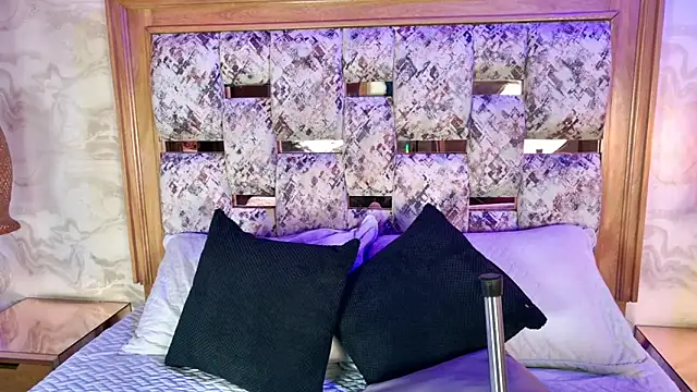 Snapshot of emily_dempsey chatting on 02-17-26, 07:09 emily dempsey online show from 02-17-26, 07:09