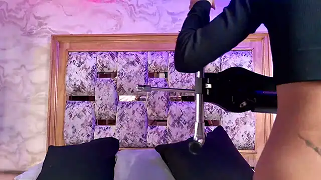 Snapshot of emily_dempsey chatting on 02-22-26, 07:12 emily dempsey online show from 02-22-26, 07:12