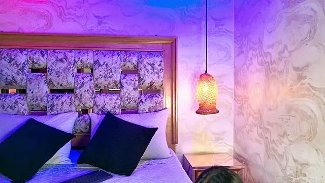 Snapshot of emily_dempsey chatting on 03-11-26, 07:31 emily dempsey online show from 03-11-26, 07:31