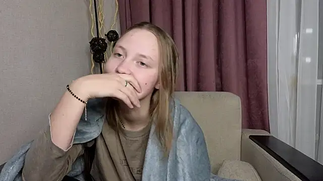 BibiStapler online show from 12-18-25, 07:09