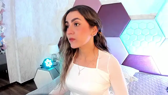 AriaRous online show from 01-10-26, 03:47