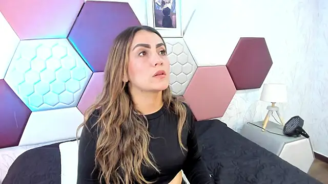AriaRous online show from 05-07-26, 05:40