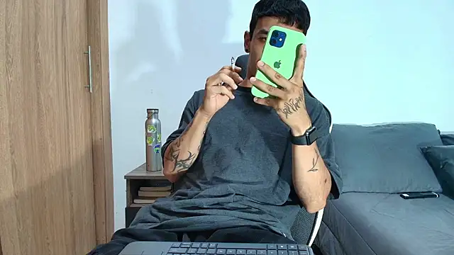 Snapshot of liorvante chatting on 06-22-26, 02:13 liorvante online show from 06-22-26, 02:13