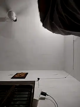 TwinklyBasket897 online show from 12-17-25, 06:36