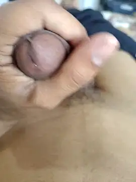 Snapshot of TwinklyBasket897 chatting on 02-19-26, 04:19 TwinklyBasket897 online show from 02-19-26, 04:19