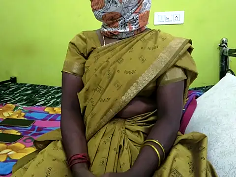 Snapshot of tamil_sumathi chatting on 07-07-26, 05:43 tamil sumathi online show from 07-07-26, 05:43