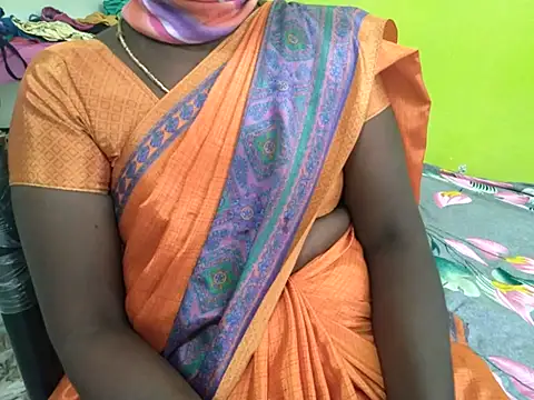 Snapshot of tamil_sumathi chatting on 08-08-26, 04:58 tamil sumathi online show from 08-08-26, 04:58