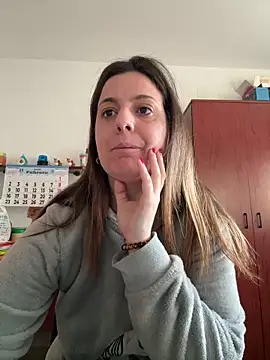 Snapshot of Sareyxon chatting on 02-18-26, 07:26 Sareyxon online show from 02-18-26, 07:26