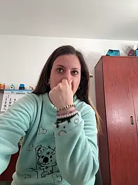 Snapshot of Sareyxon chatting on 03-20-26, 08:41 Sareyxon online show from 03-20-26, 08:41