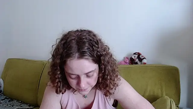 DeliaBlew online show from 05-20-26, 04:46