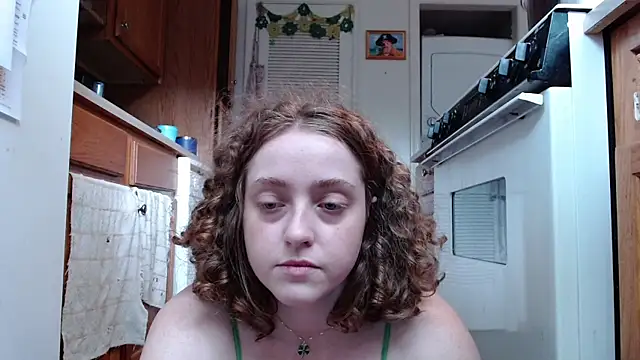 DeliaBlew online show from 05-22-26, 04:23