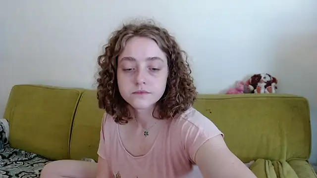 DeliaBlew online show from 06-02-26, 01:35