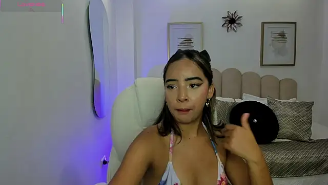 alana martiins online show from 04-21-26, 07:39