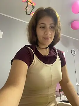 dakota021 online show from 06-18-26, 12:44
