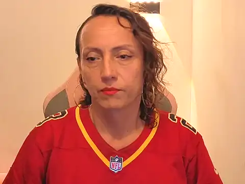 Ivonne ferrer   online show from 02-05-26, 01:54