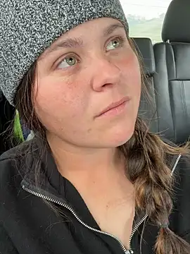 WattledFourth online show from 12-15-25, 08:24