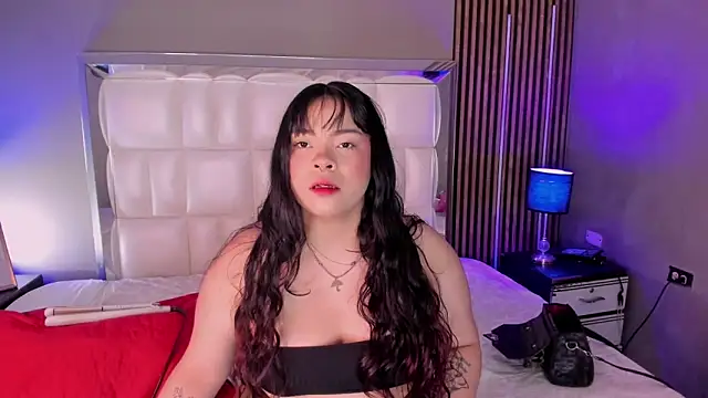 Snapshot of xCharlotte_20 chatting on 02-22-26, 08:29 xCharlotte 20 online show from 02-22-26, 08:29