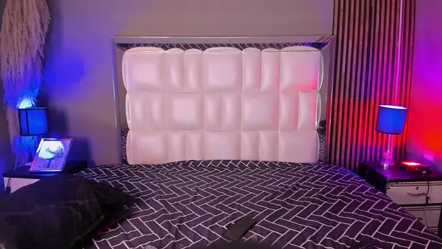 Snapshot of xCharlotte_20 chatting on 03-15-26, 08:48 xCharlotte 20 online show from 03-15-26, 08:48