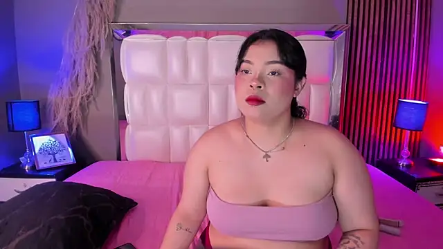 Snapshot of xCharlotte_20 chatting on 03-23-26, 08:57 xCharlotte 20 online show from 03-23-26, 08:57