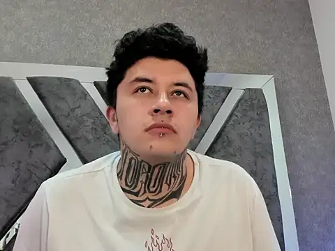 matthew and mila online show from 02-09-26, 07:51