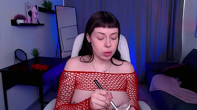 Eliza Bennet online show from 03-22-26, 07:45