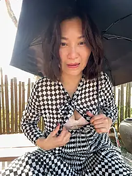 Snapshot of A-ZJunn chatting on 02-22-26, 07:29 A-ZJunn online show from 02-22-26, 07:29