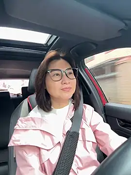 Snapshot of A-ZJunn chatting on 03-04-26, 05:13 A-ZJunn online show from 03-04-26, 05:13