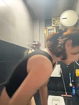 Snapshot of A-ZJunn chatting on 03-14-26, 12:32 A-ZJunn online show from 03-14-26, 12:32