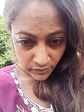Snapshot of dusky_diva_d chatting on 08-04-26, 04:37 dusky diva d online show from 08-04-26, 04:37