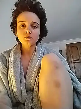 Amy01112 online show from 06-18-26, 07:29