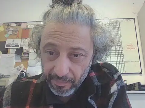 Snapshot of Petebulimia chatting on 05-03-26, 04:13 Petebulimia online show from 05-03-26, 04:13