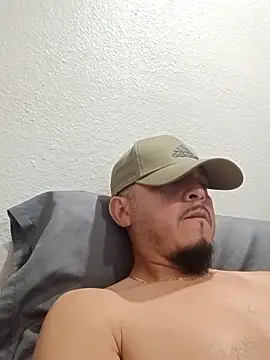 Snapshot of Lalin2323 chatting on 03-01-26, 10:23 Lalin2323 online show from 03-01-26, 10:23