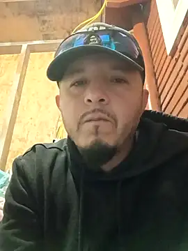 Snapshot of Lalin2323 chatting on 03-16-26, 11:09 Lalin2323 online show from 03-16-26, 11:09