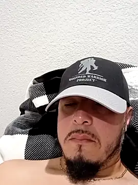 Snapshot of Lalin2323 chatting on 03-29-26, 06:41 Lalin2323 online show from 03-29-26, 06:41