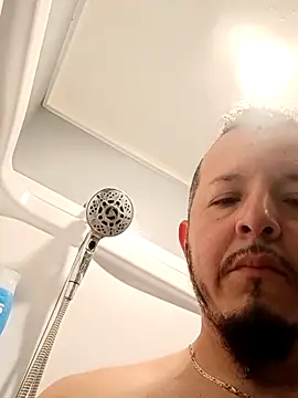 Snapshot of Lalin2323 chatting on 03-31-26, 02:57 Lalin2323 online show from 03-31-26, 02:57