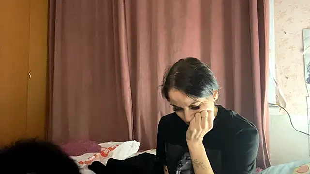 StacyHoyles online show from 01-09-26, 01:36