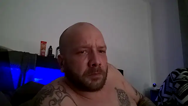 RedTeufelGirl online show from 02-11-26, 12:37