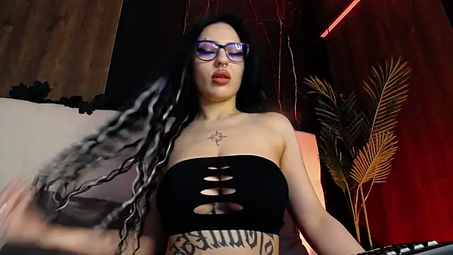 RavenFoxxy online show from 05-11-26, 06:30