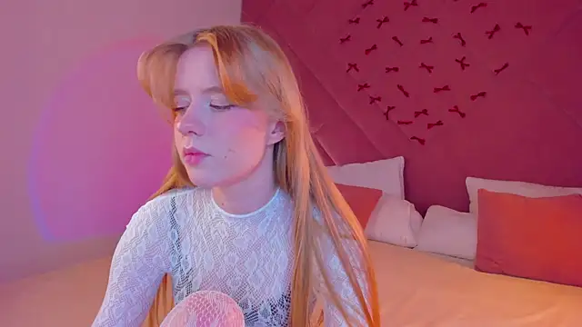 Snapshot of Victori_Fox chatting on 07-09-26, 12:26 Victori Fox online show from 07-09-26, 12:26