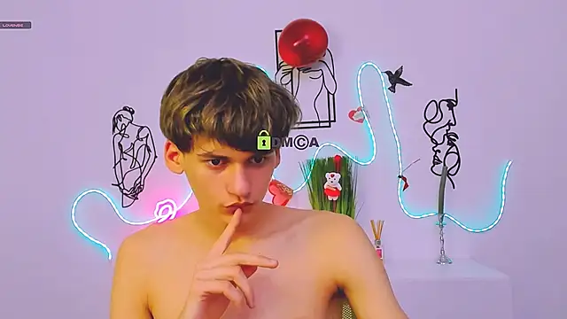 Snapshot of leo_valor chatting on 02-17-26, 07:53 leo valor online show from 02-17-26, 07:53