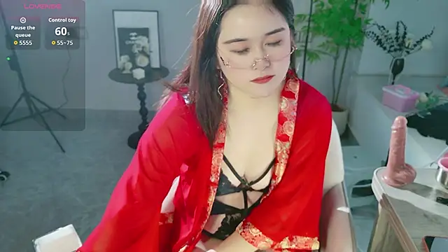 Snapshot of mengjing77 chatting on 12-14-25, 03:17 mengjing77 online show from 12-14-25, 03:17