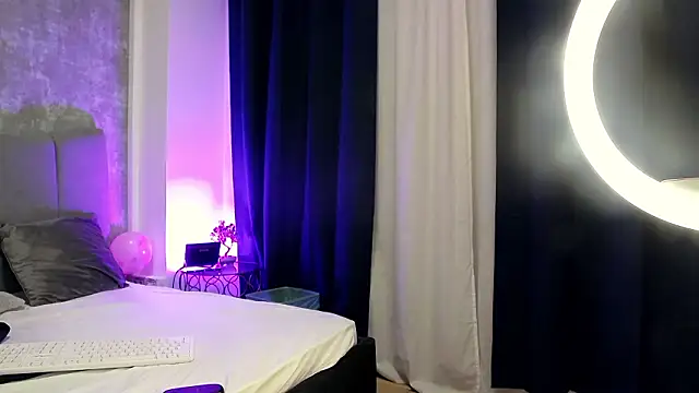 LucyRayy online show from 02-26-26, 08:30